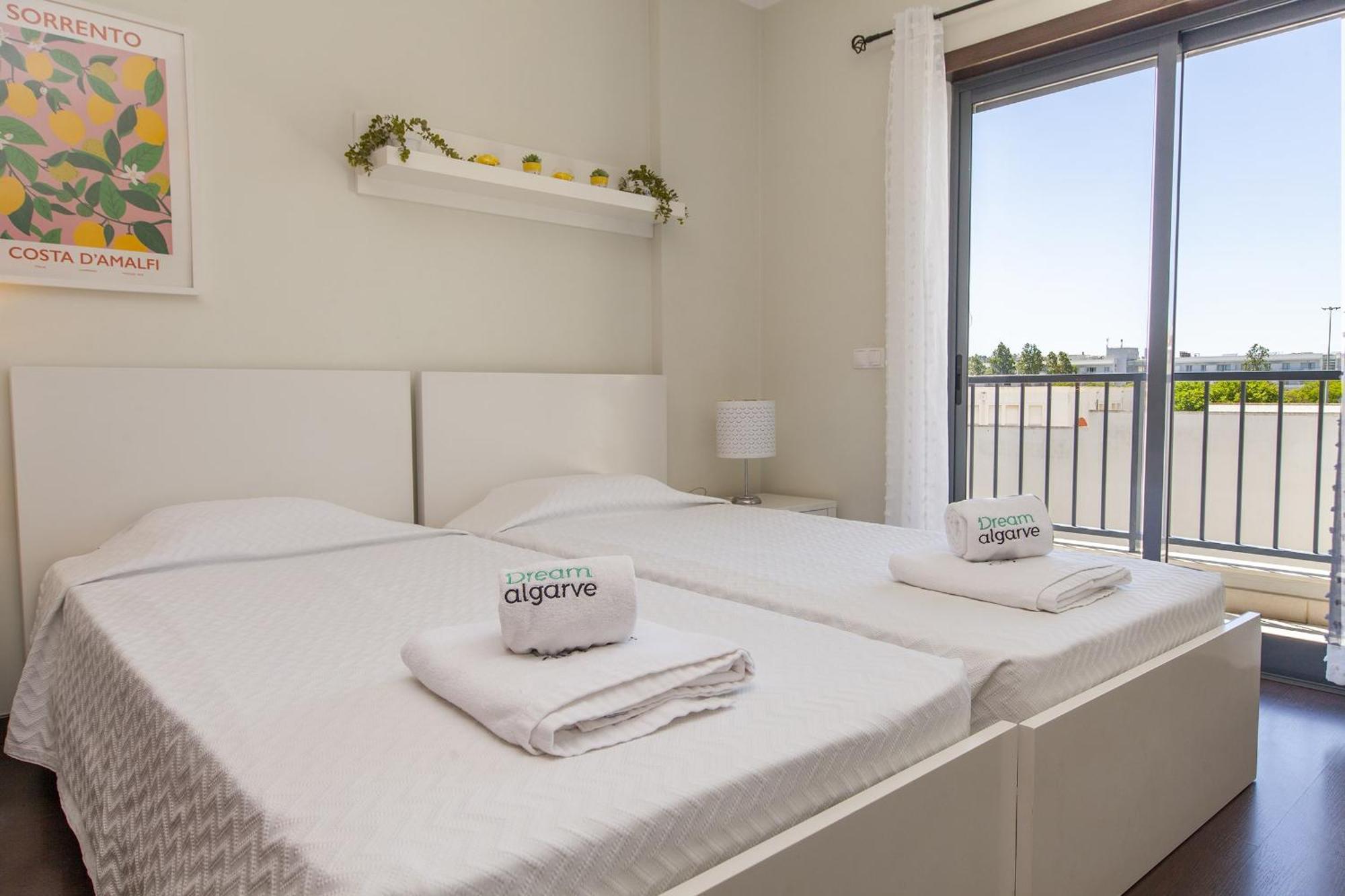 B03 - Luxury 2 Bed Marina Apartamento