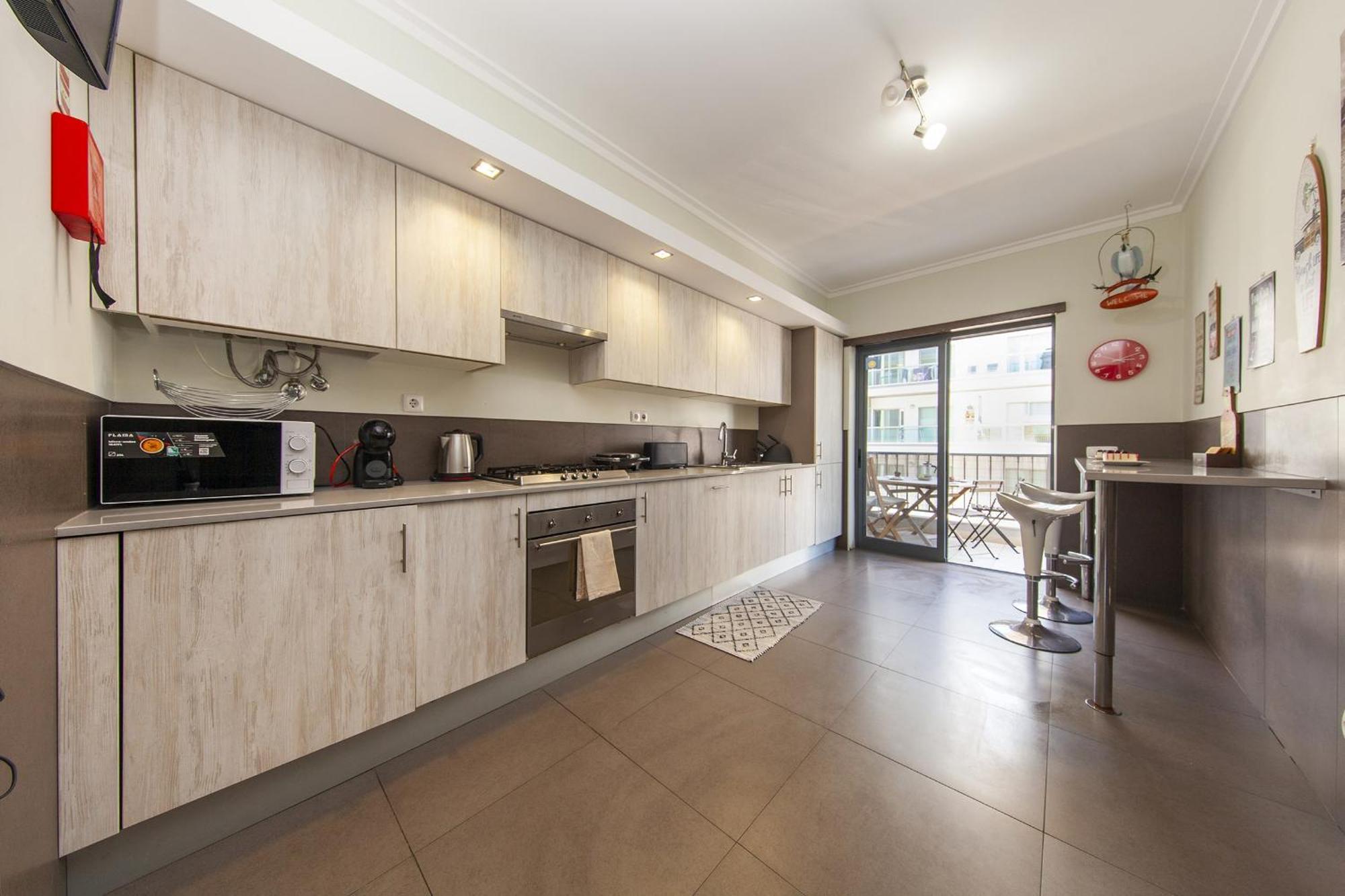 B03 - Luxury 2 Bed Marina Appartement *